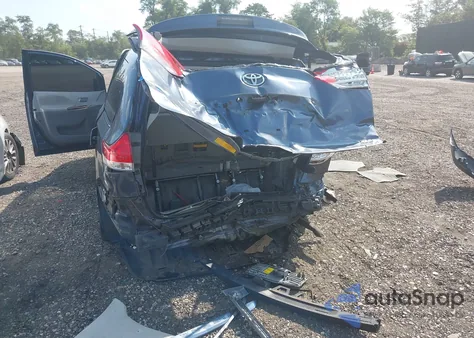 2014 Toyota Sienna Xle V6 8 Passenger from USA, damaged, VIN 5TDYK3DC8ES425294